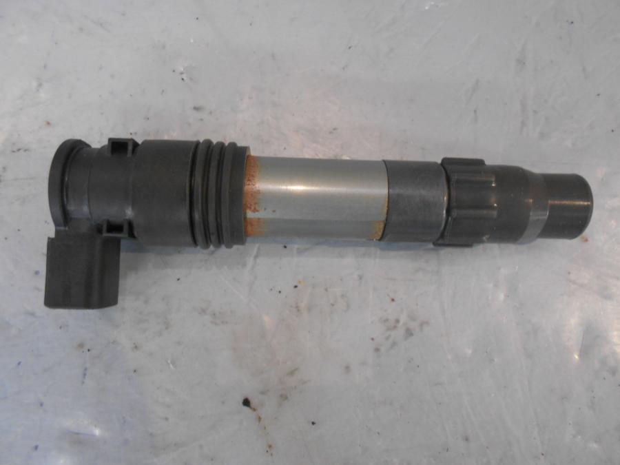 Framsidan på Tändspole från en Kawasaki Z 900 -2018 motorcykel.