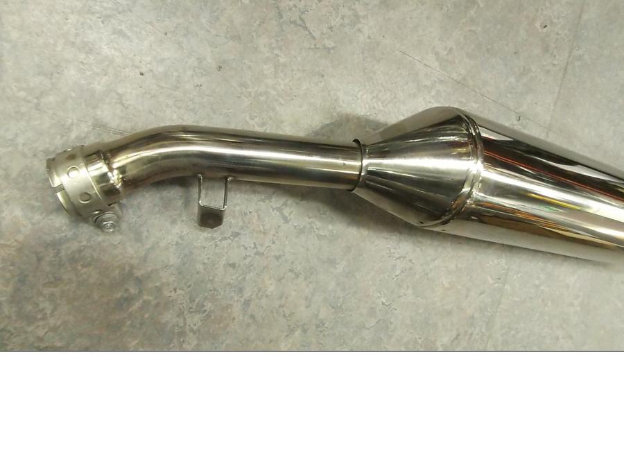 Baksidan på Ljuddämpare från en Yamaha FJR 1300 -2015 motorcykel.