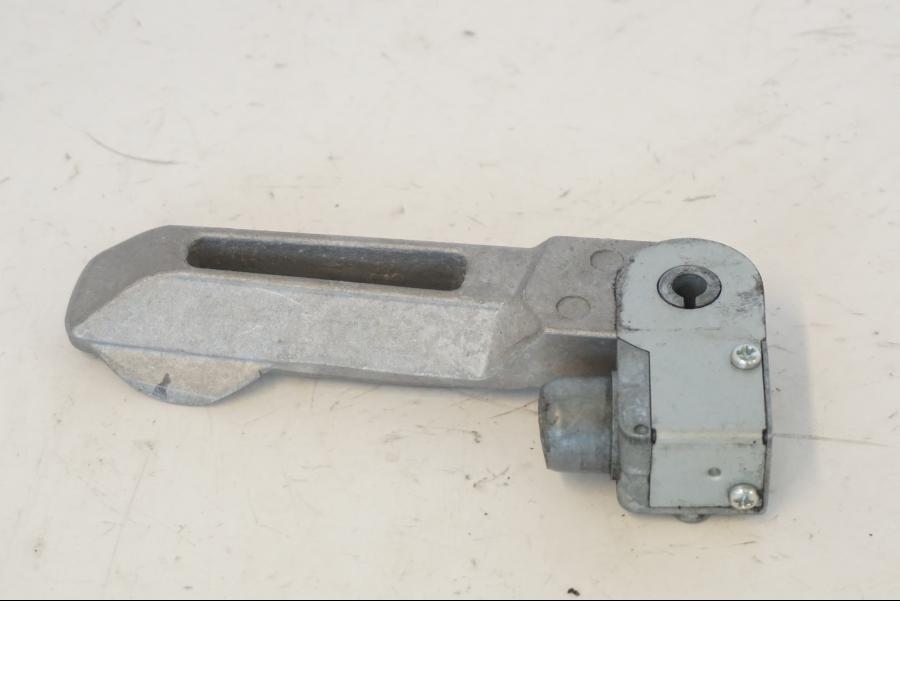 Snett uppifrån på Fotpinne från en Kymco Agility 125 -2019 scooter.