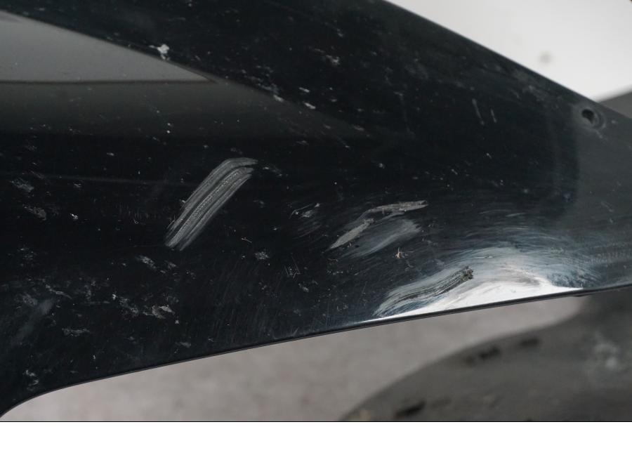 Snett nerifrån på Toppkåpa från en Buell 1125 R -2008 motorcykel.