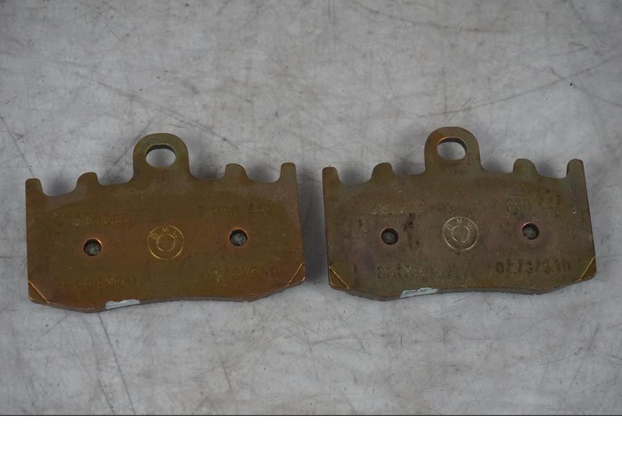 Vänster sida på Bromsbelägg från en BMW R 1150 GS/A -2002 motorcykel.