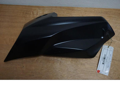 Framsidan på Luftintagskåpa från en BMW K 1300 R -2011 motorcykel.
