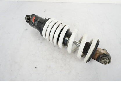 Framsidan på Stötdämpare från en KTM 125 Duke -2017 motorcykel.