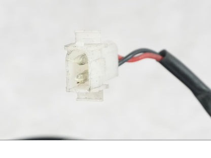 Snett uppifrån på Vattenkylfläkt från en KTM 690 Duke -2015 motorcykel.