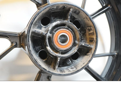 Extrabild3 på Fälg från en BMW F 700 GS -2014 motorcykel.