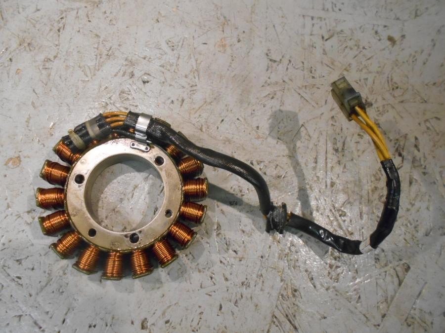 Framsidan på Generator från en Ducati 848 -2013 motorcykel.