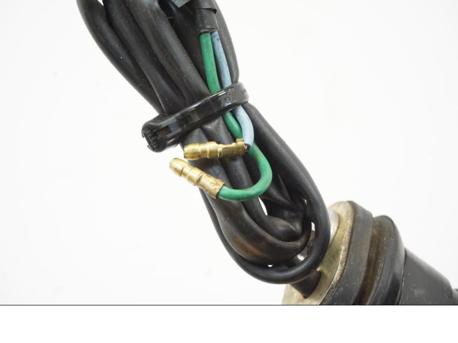 Snett nerifrån på Blinkers från en Honda VT 1100 C -1997 motorcykel.