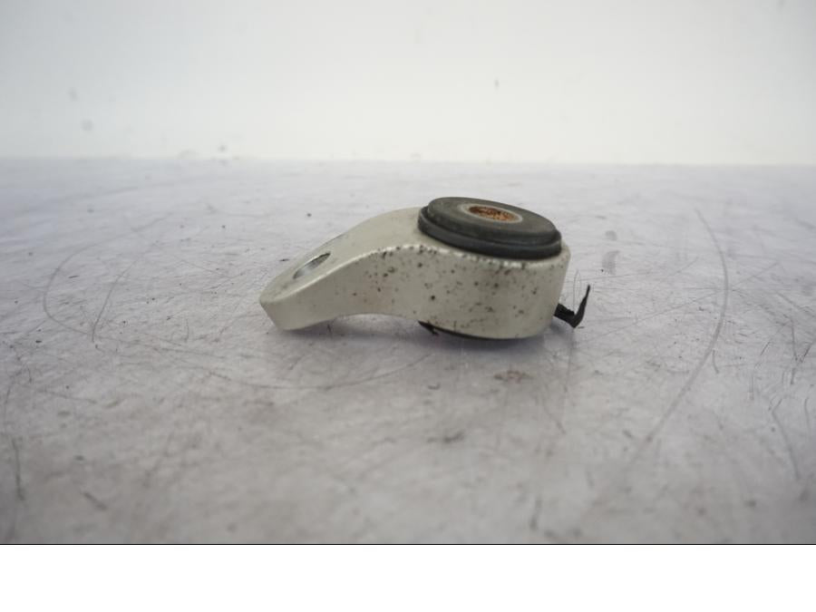 Höger sida på Fäste från en KTM 990 Super Duke -2006 motorcykel.