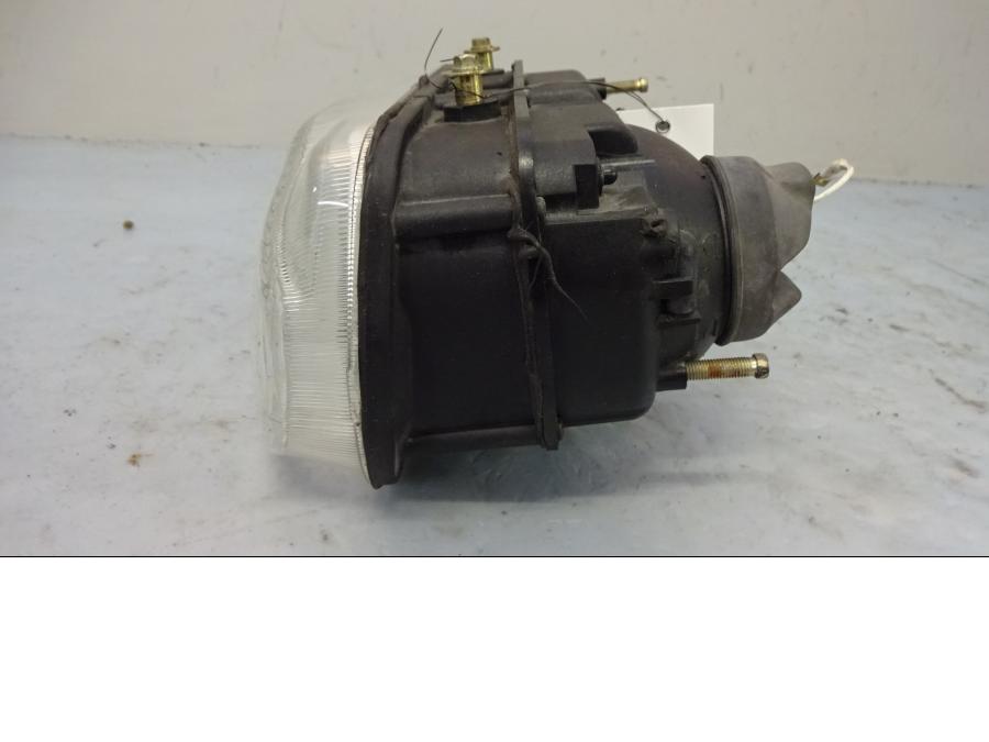 Höger sida på Strålkastare från en Ducati ST2 -2001 motorcykel.