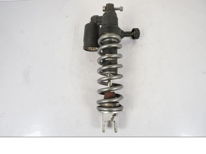 Baksidan på Stötdämpare från en Honda CRF 1000 Africa Twin -2016 motorcykel.