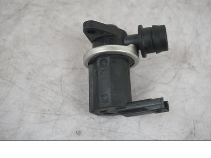 Höger sida på Second Air från en BMW F 800 R -2018 motorcykel.