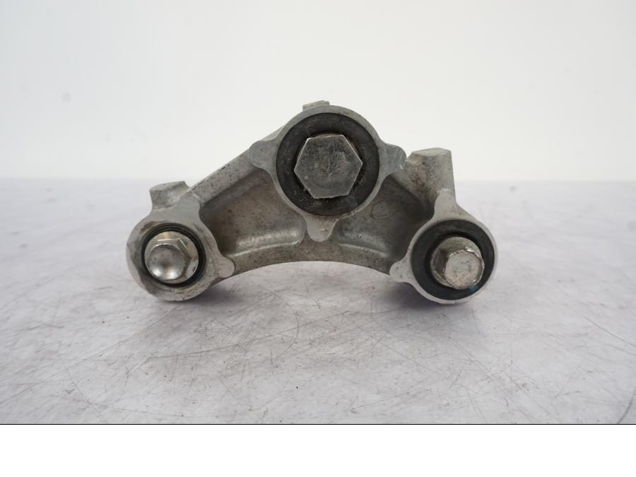 Snett uppifrån på Länkage från en Kawasaki Z 800 -2014 motorcykel.