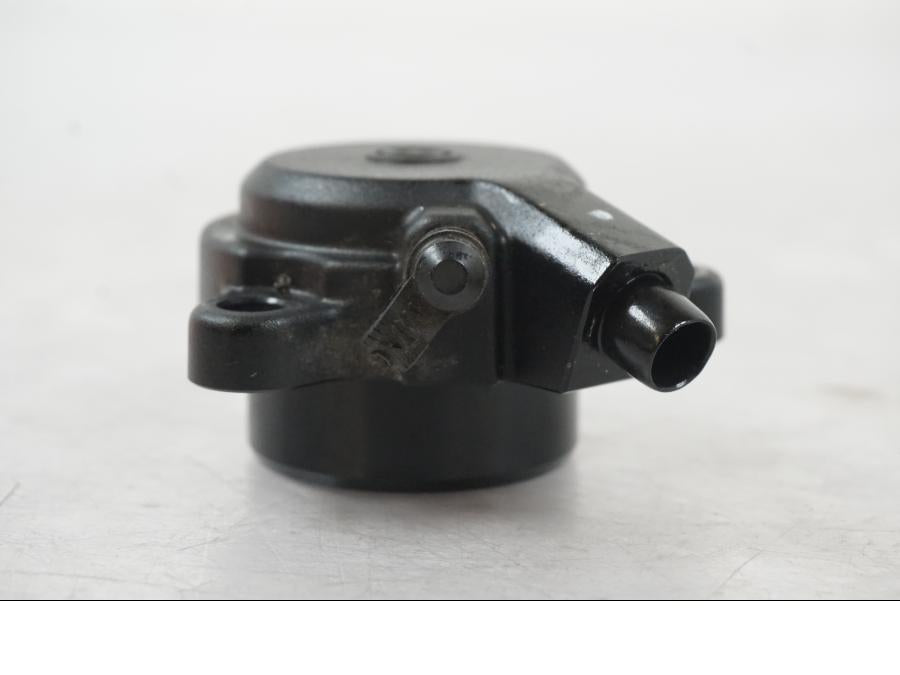 Höger sida på Kopplingslavcylinder från en BMW R 1250 GS -2021 motorcykel.