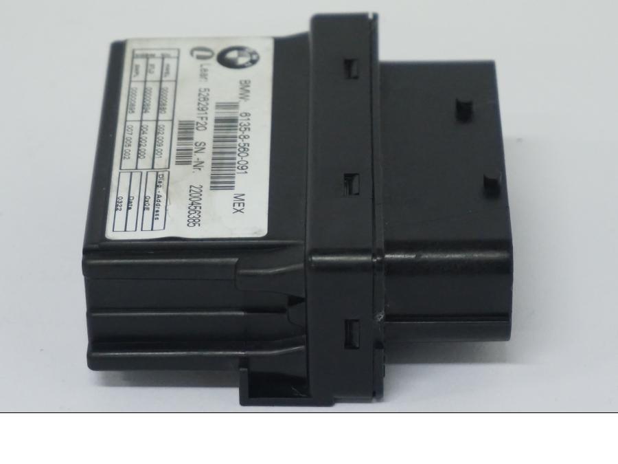 Framsidan på Styrbox från en BMW R 1250 GS -2022 motorcykel.