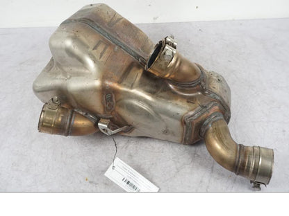 Framsidan på Mellanburk från en Ducati Multistrada V4 -2024 motorcykel.