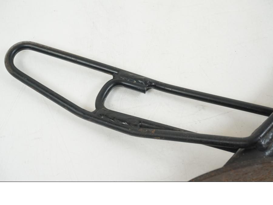 Vänster sida på Sidostöd från en BMW F 650 CS -2002 motorcykel.