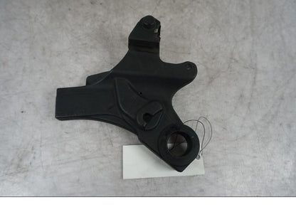 Framsidan på Bromsoksfäste från en BMW S 1000 XR -2019 motorcykel.