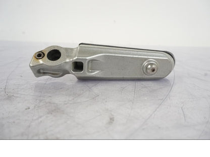 Höger sida på Fotpinne från en Honda VFR 1200 -2010 motorcykel.