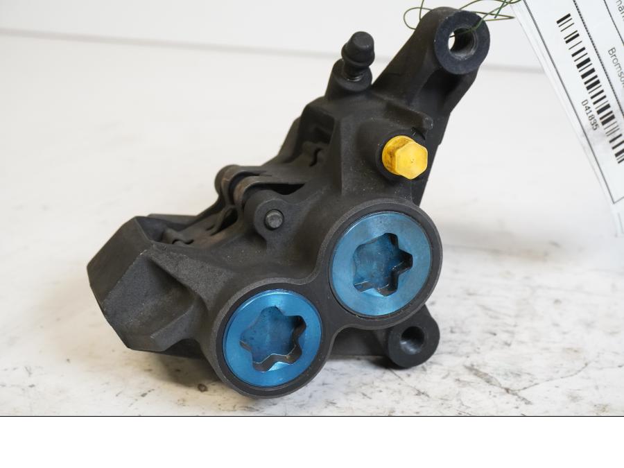 Framsidan på Bromsok från en Yamaha YZF R6 -2001 motorcykel.