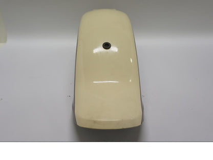 Höger sida på Bakskärm från en Suzuki VZ 800 -1998 motorcykel.