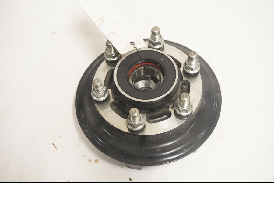 Framsidan på Remhjulsfäste från en Kawasaki VN 1700 Classic Tourer -2009 motorcykel.