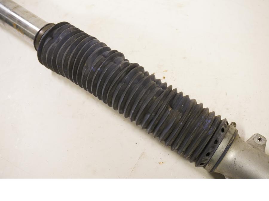 Höger sida på Gaffelben från en Yamaha XTZ 750 -1991 motorcykel.