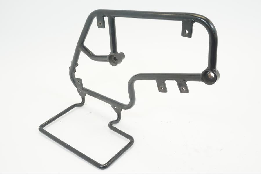 Vänster sida på Väskbågar från en Triumph Rocket III -2007 motorcykel.