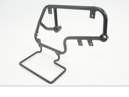 Vänster sida på Väskbågar från en Triumph Rocket III -2007 motorcykel.