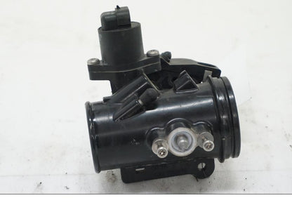 Framsidan på Spjällhus från en BMW R 1200 GSA -2011 motorcykel.