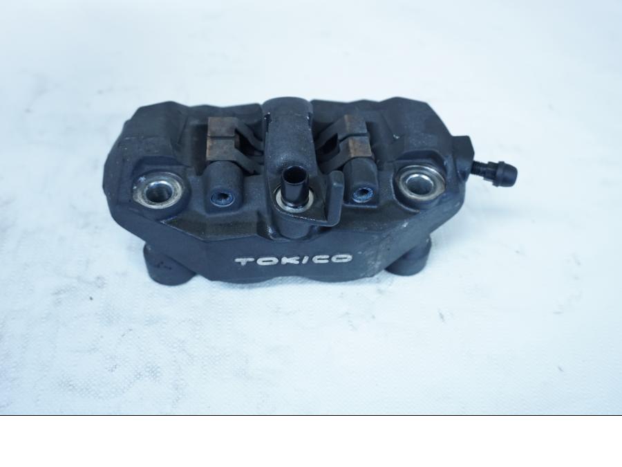 Baksidan på Bromsok från en Suzuki GSX-R 1000 -2008 motorcykel.