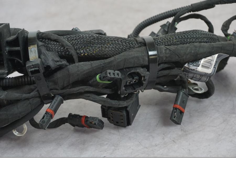 Höger sida på Kabelstam från en BMW K 1600 GTL -2015 motorcykel.