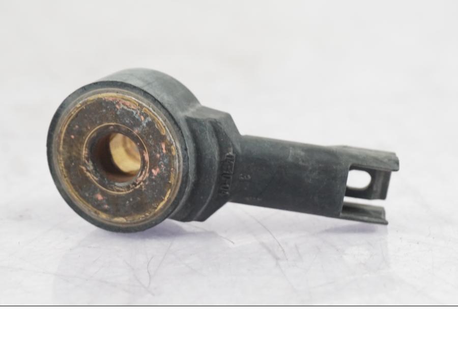 Höger sida på Knacksensor från en BMW R 1200 GS -2005 motorcykel.