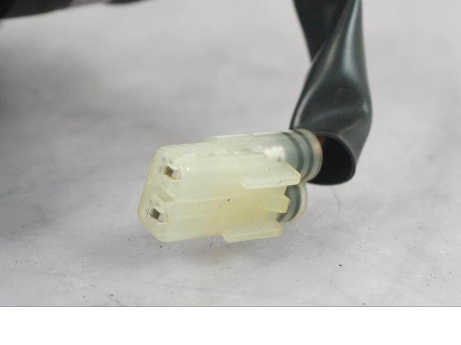 Baksidan på Second Air från en KTM 1290 Super Duke R -2022 motorcykel.