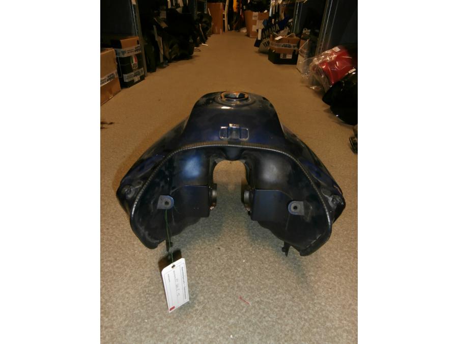 Vänster sida på Bensintank från en Yamaha XT 600 -1995 motorcykel.