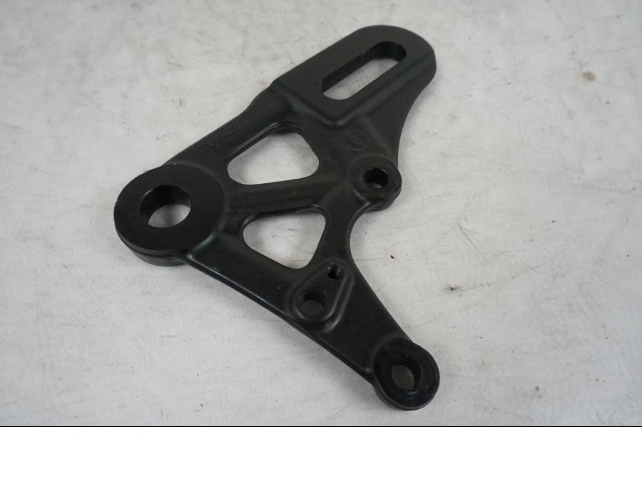 Vänster sida på Bromsoksfäste från en Triumph Bonneville T120 -2021 motorcykel.