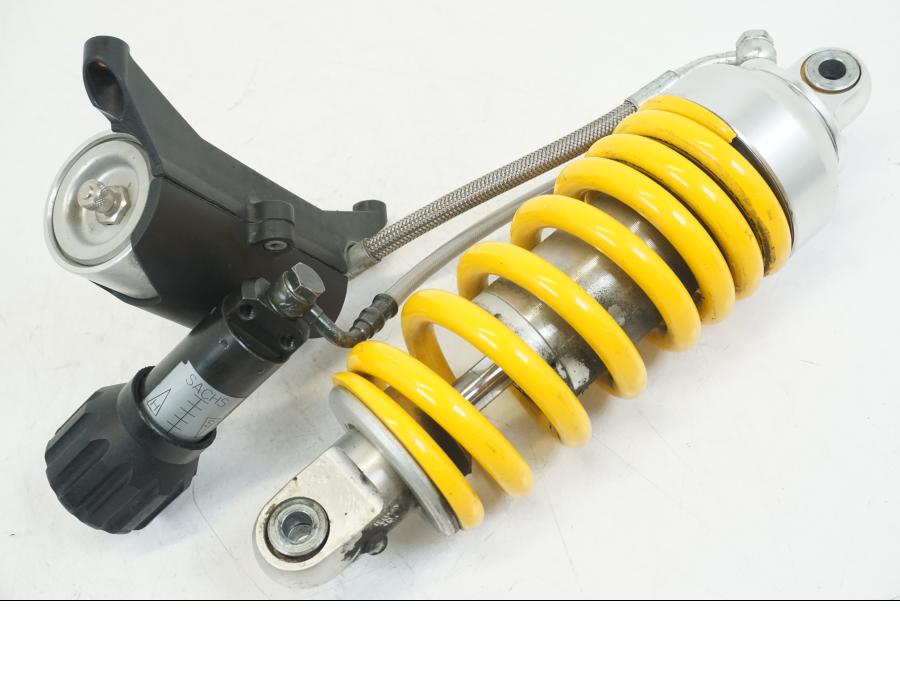 Framsidan på Stötdämpare från en Ducati Hyperstrada -2013 motorcykel.