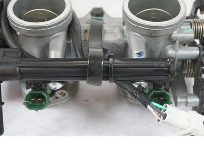 Extrabild3 på Spjällhus från en Kawasaki ER-6N -2016 motorcykel.