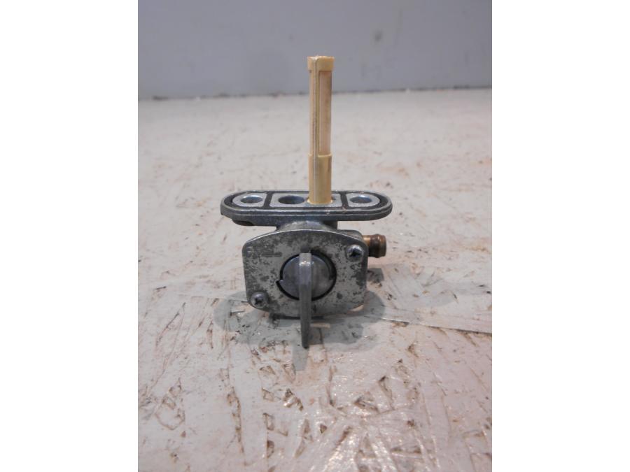 Framsidan på Bensinkran från en Yamaha TDM 850 -1999 motorcykel.