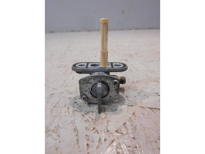 Framsidan på Bensinkran från en Yamaha TDM 850 -1999 motorcykel.