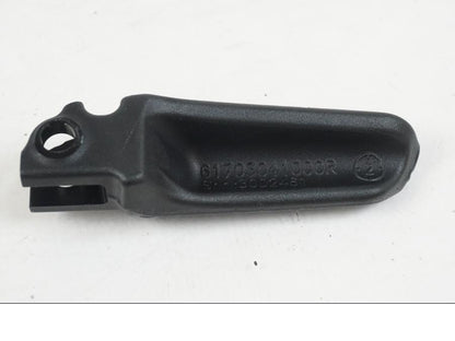 Vänster sida på Fotpinne från en KTM 1290 Super Duke R EVO -2023 motorcykel.