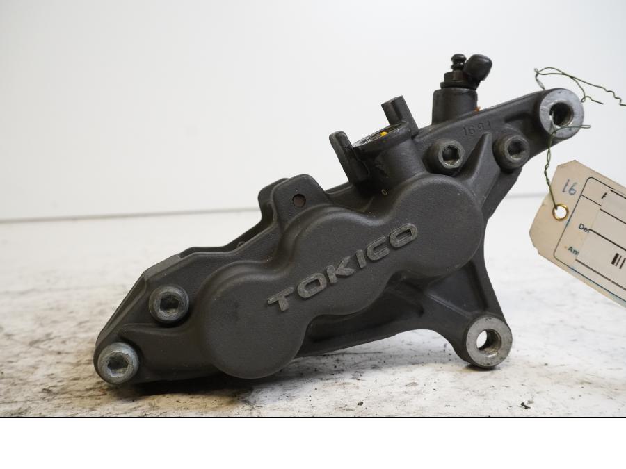 Framsidan på Bromsok från en Kawasaki ZX-9R -1999 motorcykel.