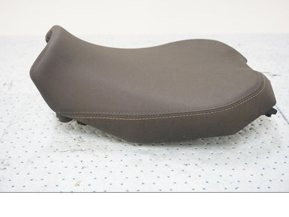 Baksidan på Sadel från en Yamaha MT-09 Tracer -2019 motorcykel.