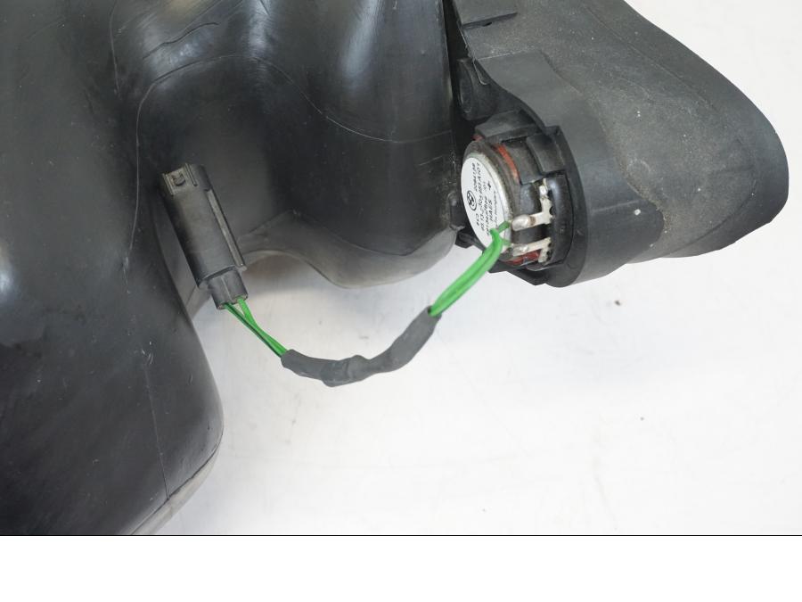 Extrabild2 på Högtalare från en BMW K 1200 LT -2004 motorcykel.