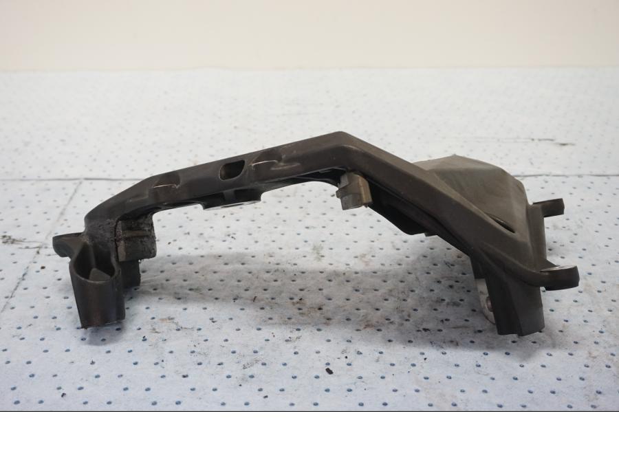 Baksidan på Ramdel från en MV Agusta F3 675 -2014 motorcykel.