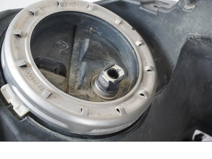 Extrabild1 på Bensintank från en BMW R 1200 GSA -2012 motorcykel.