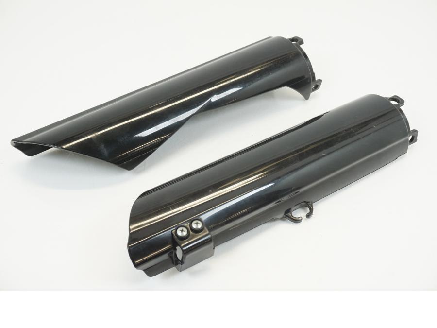 Höger sida på Gaffelbensskydd från en Aprilia SXV 550 -2008 motorcykel.