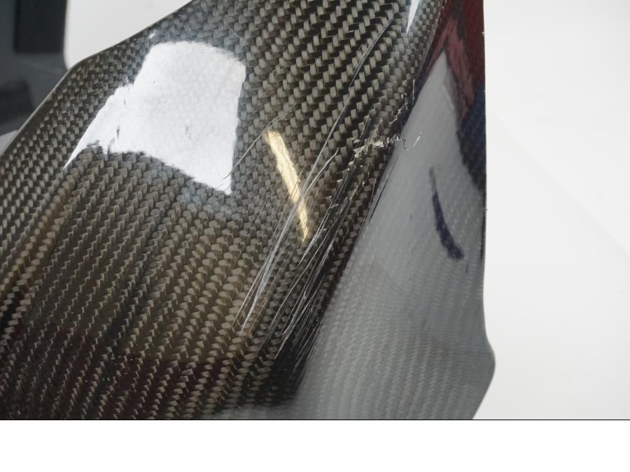 Höger sida på Bensintankskåpa från en Suzuki GSX-R 1000 -2007 motorcykel.