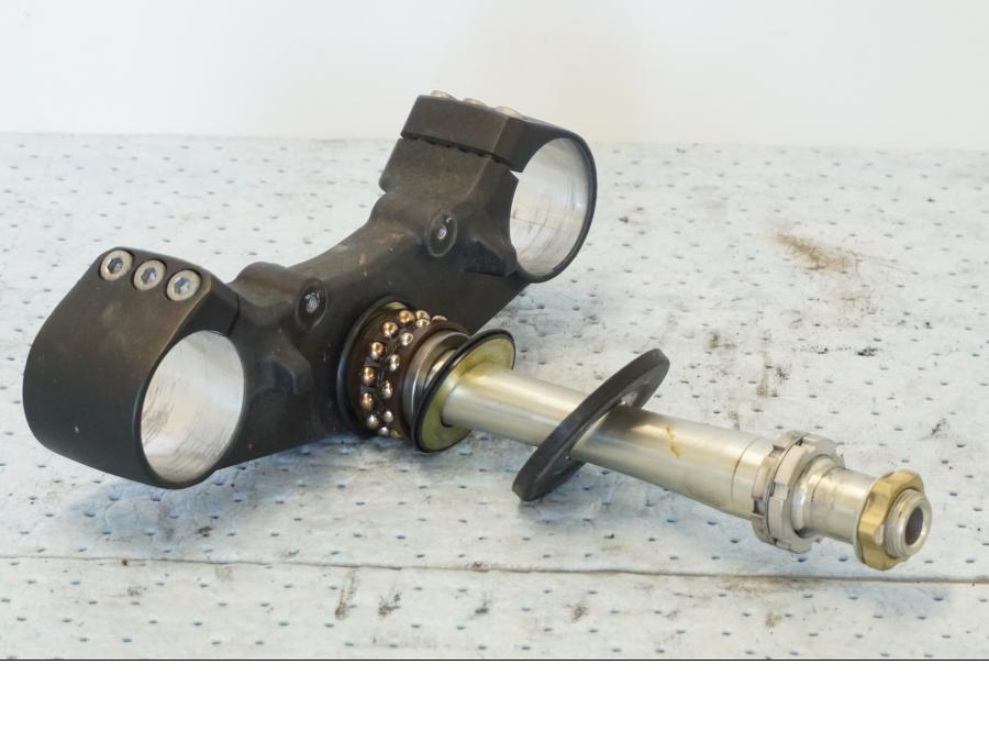 Extrabild1 på Gaffelkrona från en Suzuki GSX 1300 BK -2008 motorcykel.