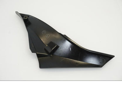 Snett uppifrån på Bensintankskåpa från en Kawasaki ZX-10R -2008 motorcykel.