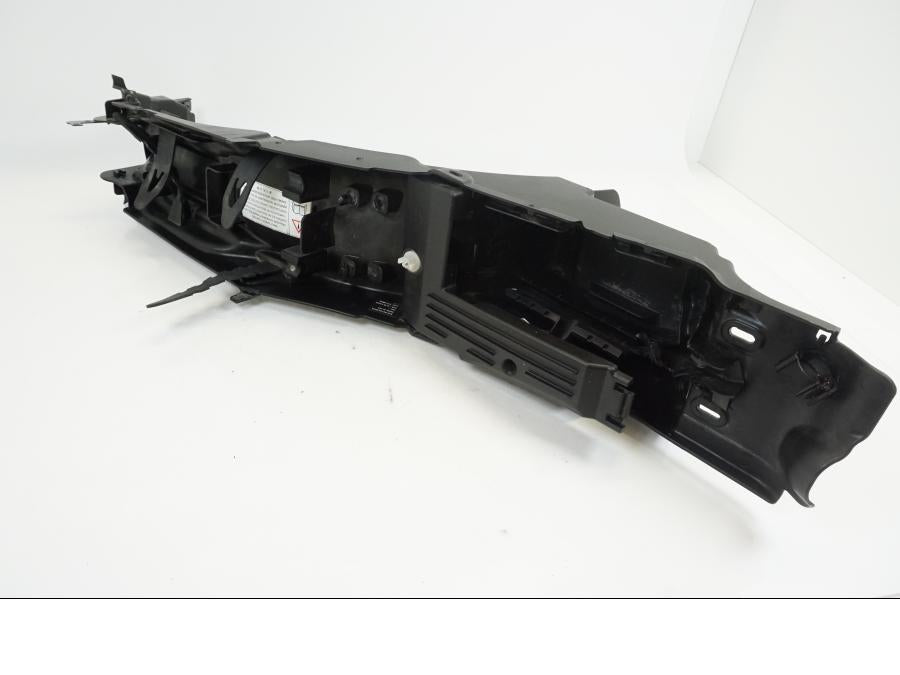 Höger sida på Undertail från en Triumph Tiger 1200 -2018 motorcykel.